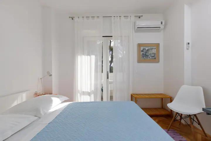 Apartment & Rooms Nugal Makarska Habitación foto